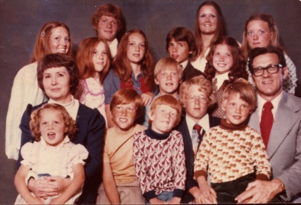 original/mom0117a.jpg